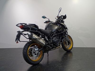QJMOTOR SRT 900 SX TOURING – foto 3