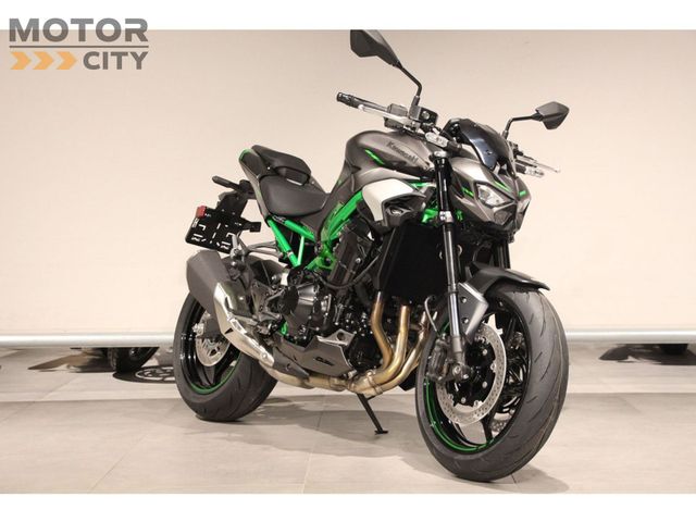 kawasaki - z900