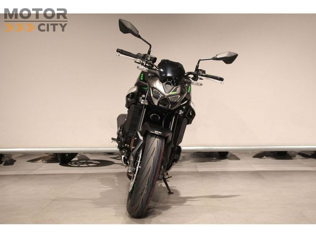 kawasaki - z900