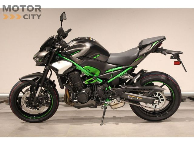 kawasaki - z900