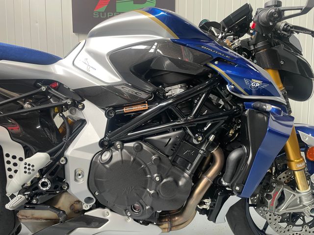 mv-agusta - brutale-1000-rr-assen