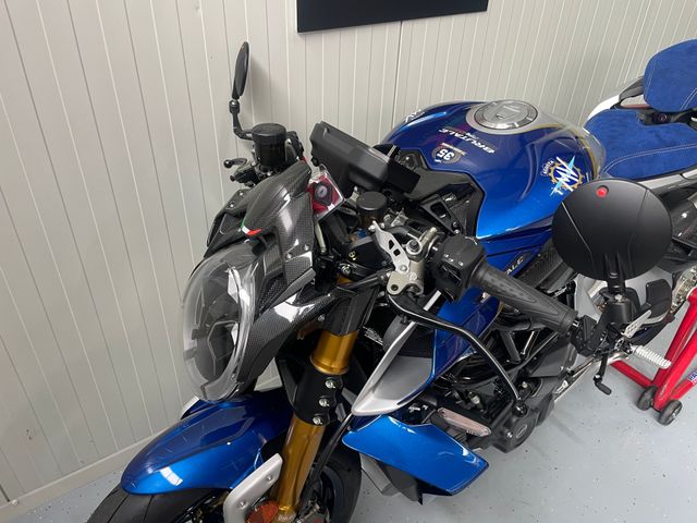 mv-agusta - brutale-1000-rr-assen