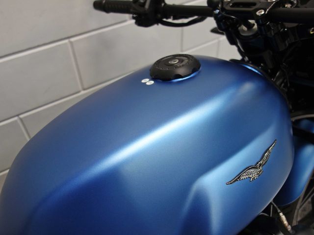 moto-guzzi - v-7-stone