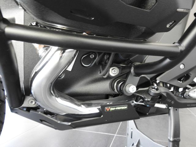bmw - r-1300-gs