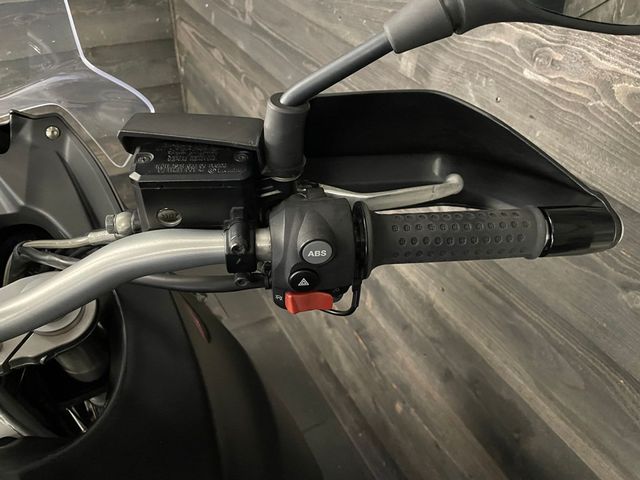 moto-guzzi - stelvio-1200-v4-abs-ntx