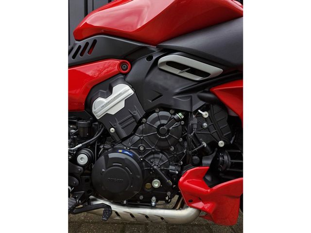 ducati - diavel-v4
