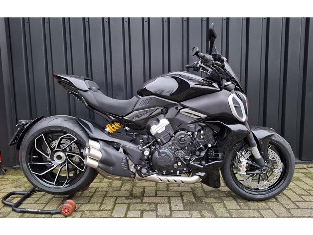 ducati - diavel-v4