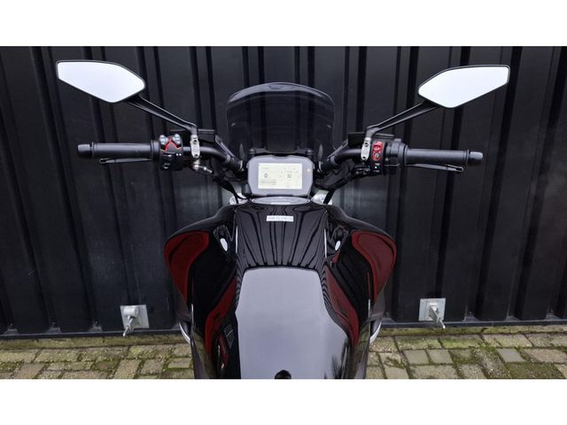 ducati - diavel-v4