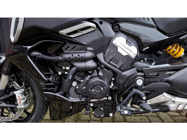 ducati - diavel-v4