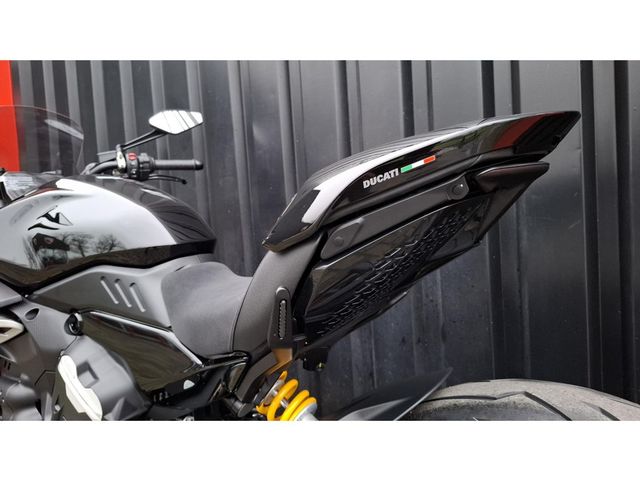 ducati - diavel-v4