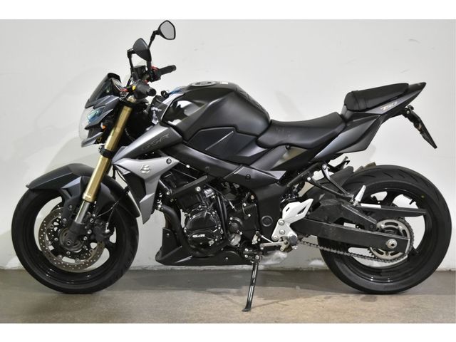 suzuki - gsr-750-a-street-extreme