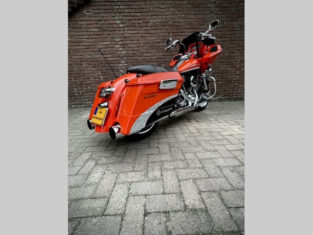 harley-davidson - road-glide-screamin-eagle-cvo-fltrxse