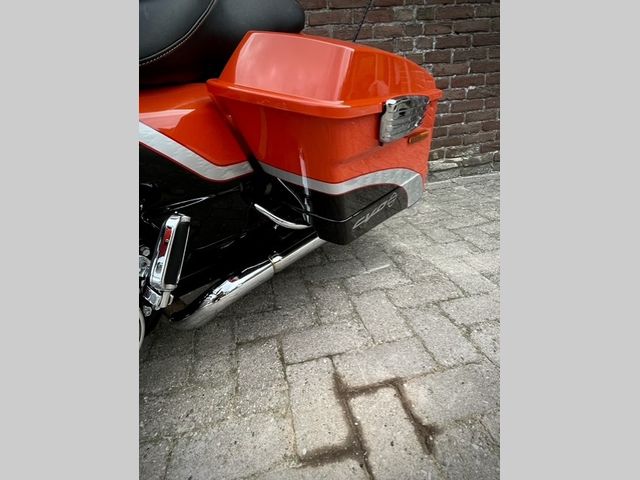 harley-davidson - road-glide-screamin-eagle-cvo-fltrxse