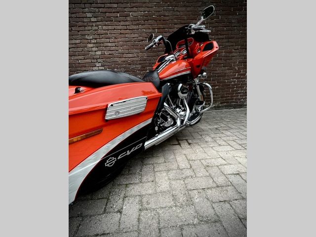 harley-davidson - road-glide-screamin-eagle-cvo-fltrxse