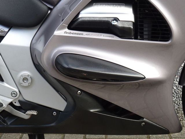 honda - st-1300-pan-european-abs