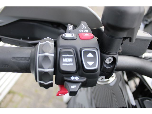 bmw - r-1300-gs