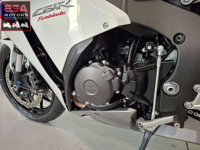 honda - cbr-1000-rr-fireblade