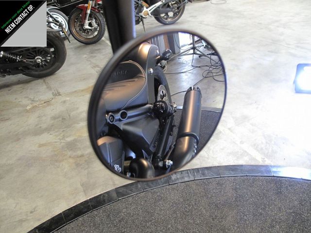 indian - scout-bobber-limited-tech