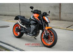 KTM 890 DUKE