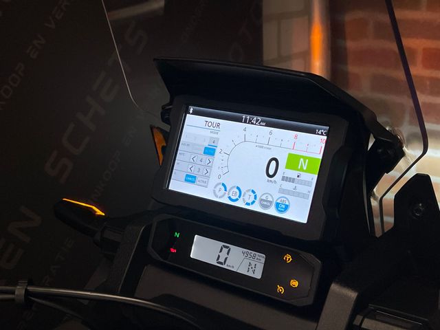 honda - crf-1100-l-africa-twin-dct