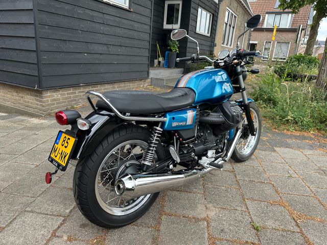 moto-guzzi - v-7-iii-special