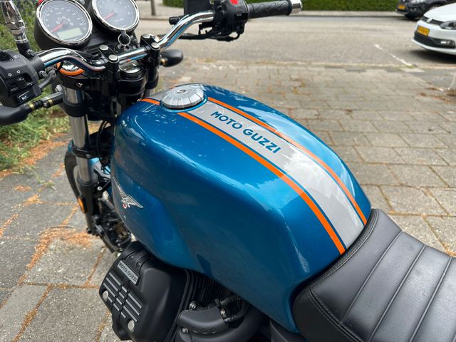 moto-guzzi - v-7-iii-special