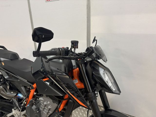 ktm - 890-duke-r