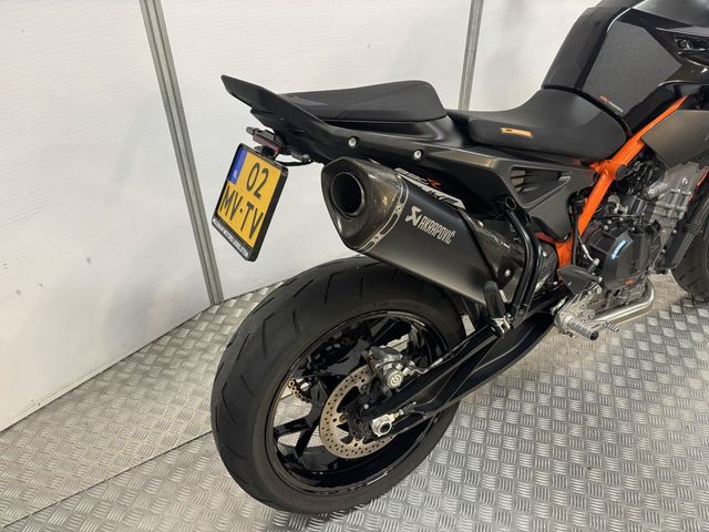 ktm - 890-duke-r