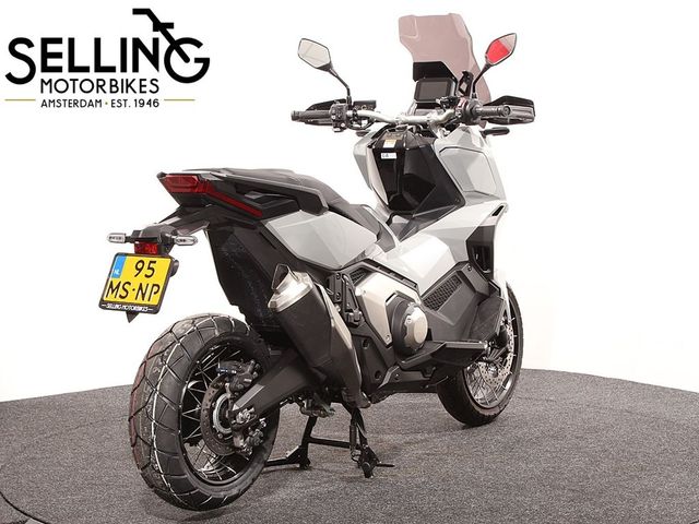 honda - x-adv
