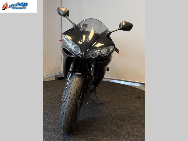 yamaha - yzf-r1