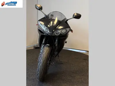 YAMAHA YZF R1 – foto 2