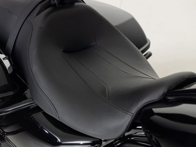 harley-davidson - roadking-special-114