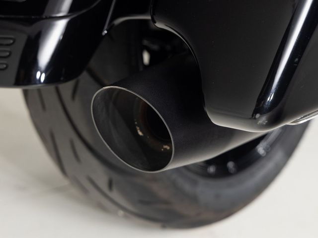 harley-davidson - roadking-special-114