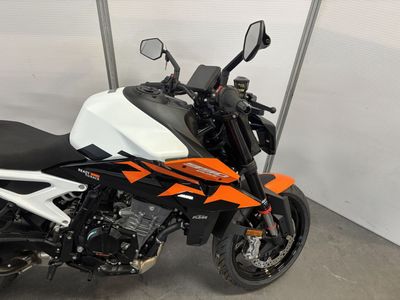 KTM 990 DUKE – foto 4