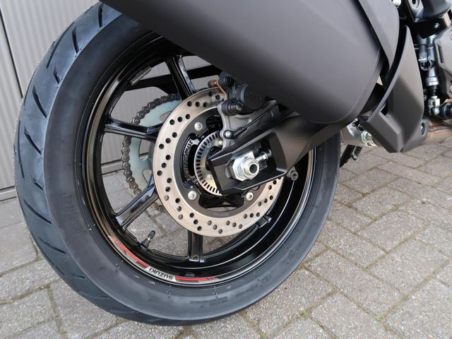 suzuki - v-strom-800