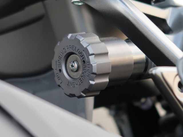 suzuki - v-strom-800