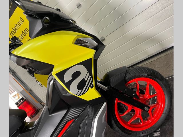 aprilia - sr-gt-200
