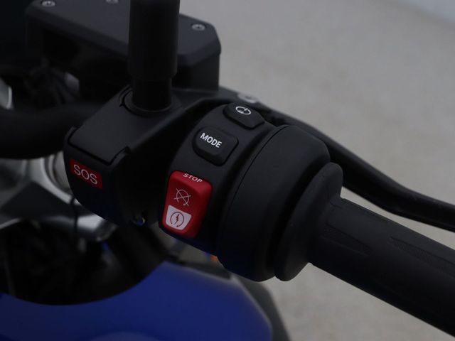 bmw - r-1300-r