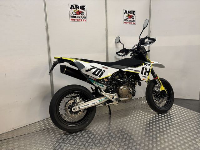 husqvarna - 701-supermoto