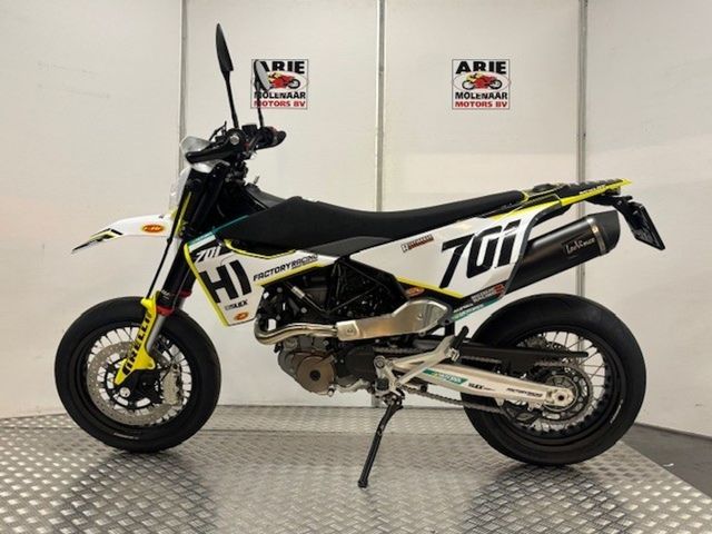 husqvarna - 701-supermoto