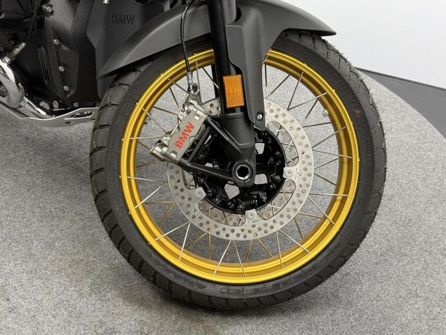 bmw - r-1300-gs