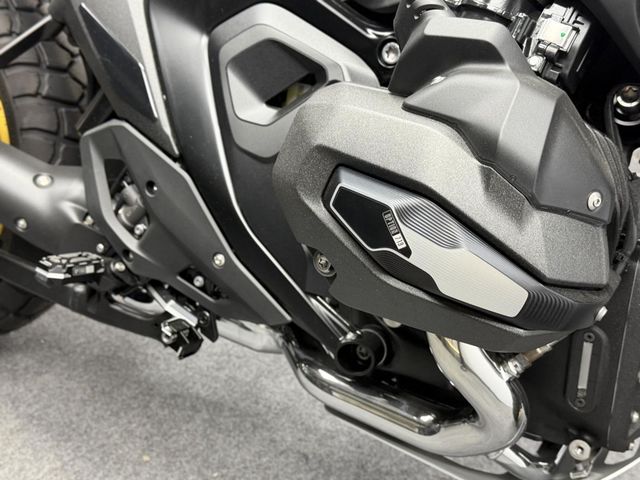 bmw - r-1300-gs