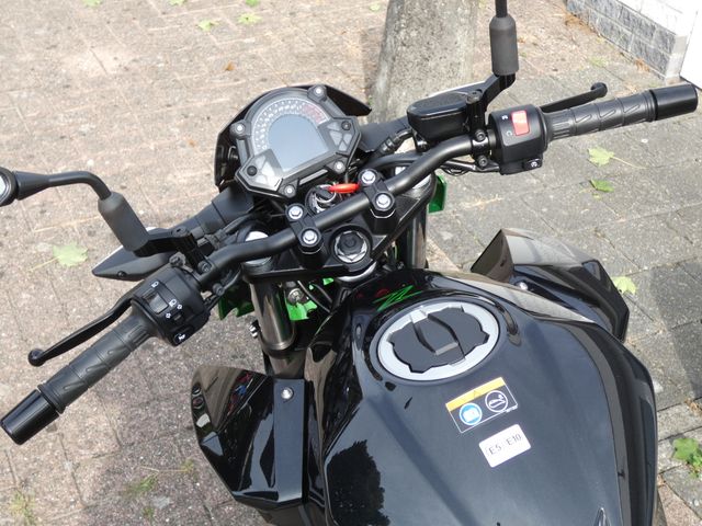 kawasaki - z400