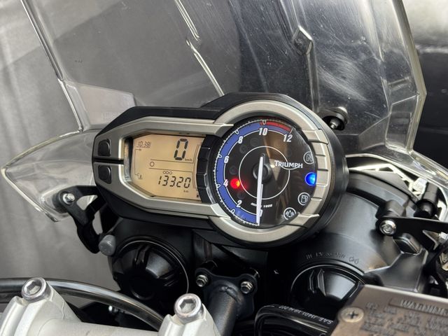 triumph - tiger-800-xc