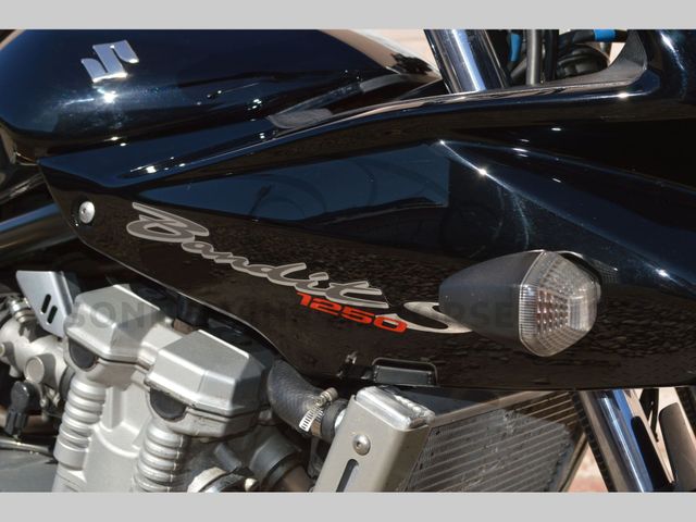 suzuki - gsf-1250-sa