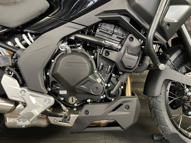 cfmoto - 700-mt-adventure