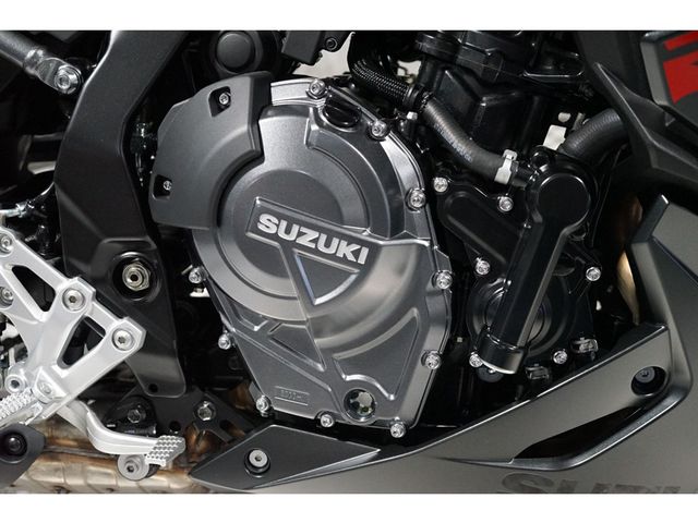 suzuki - gsx-8r
