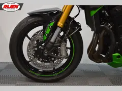 Kawasaki Z900 SE Performance 2024 occasion – foto 17 van 21