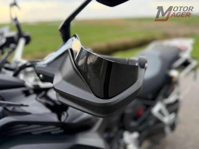 bmw - f-900-gs-adventure