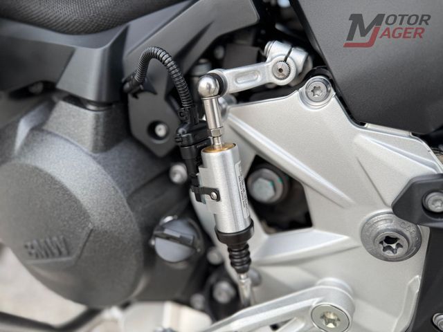 bmw - f-900-gs-adventure